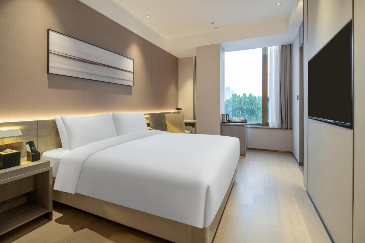 Hyatt Place Linyi People Square Extérieur photo