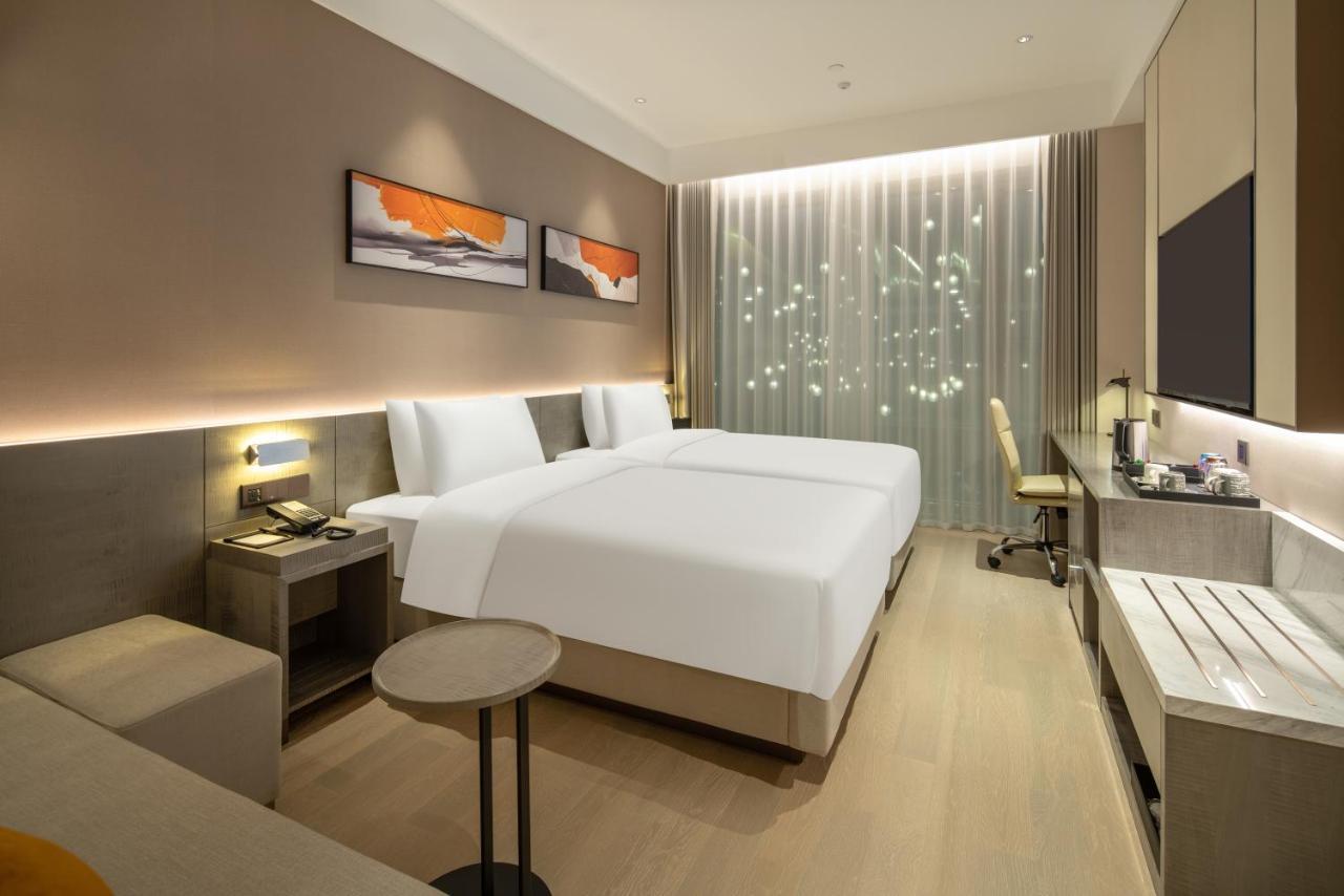 Hyatt Place Linyi People Square Extérieur photo